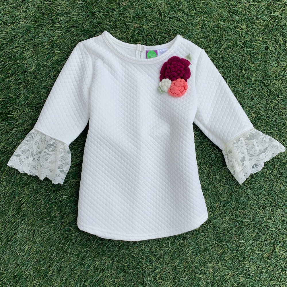 Adorable Girls 3/4 length shirt